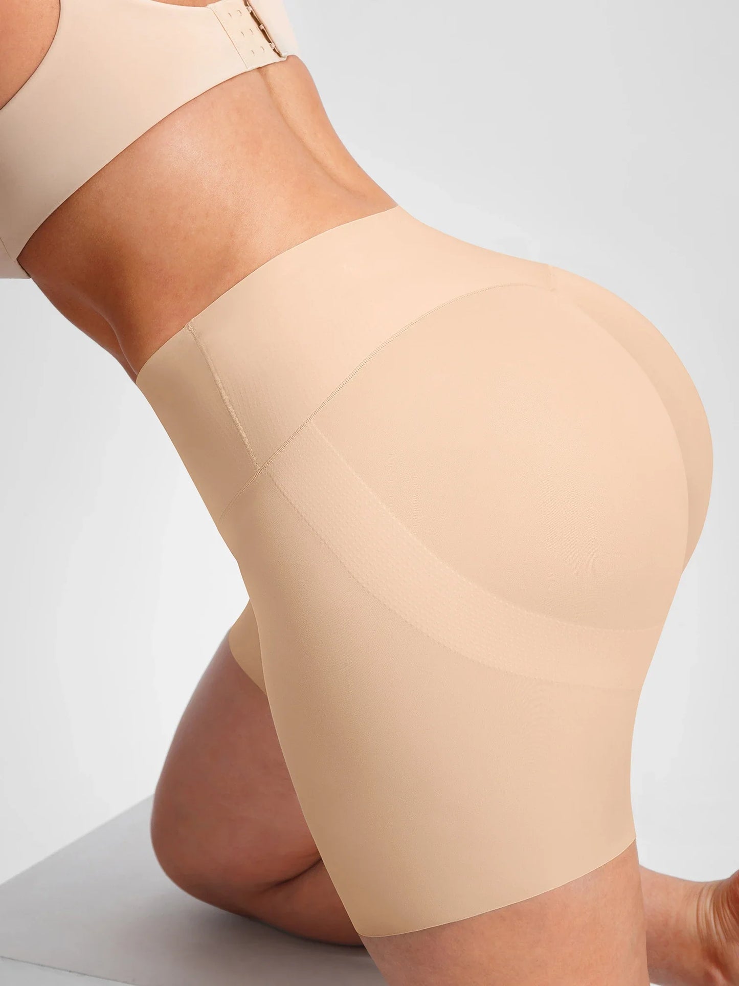 Feelingirl All-Day Smoothing Light Compression Seamless Shorts